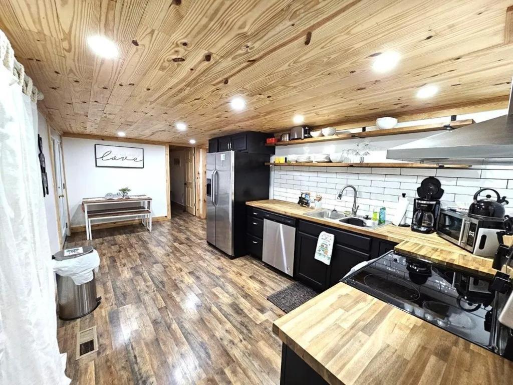Modern Style, Arcade, Fire Pit, Pet Friendly Villa Pigeon Forge Kültér fotó