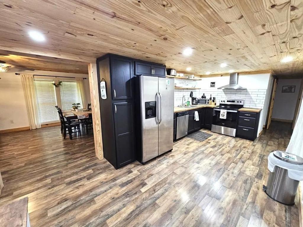 Modern Style, Arcade, Fire Pit, Pet Friendly Villa Pigeon Forge Kültér fotó